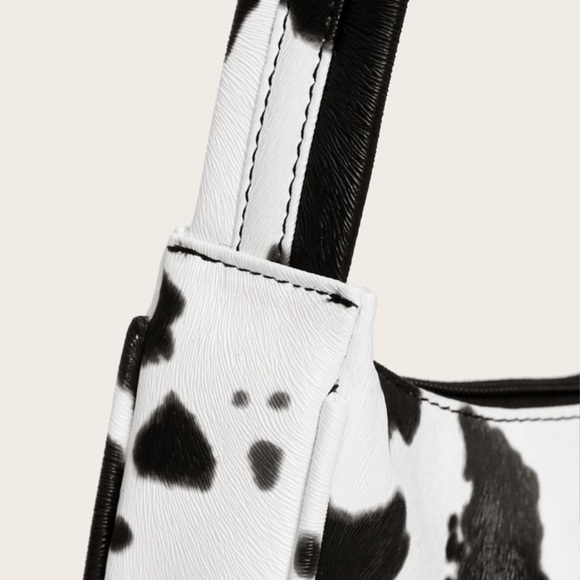 Cow Print Shoulder Bag 🐄 - Picture 3 of 5